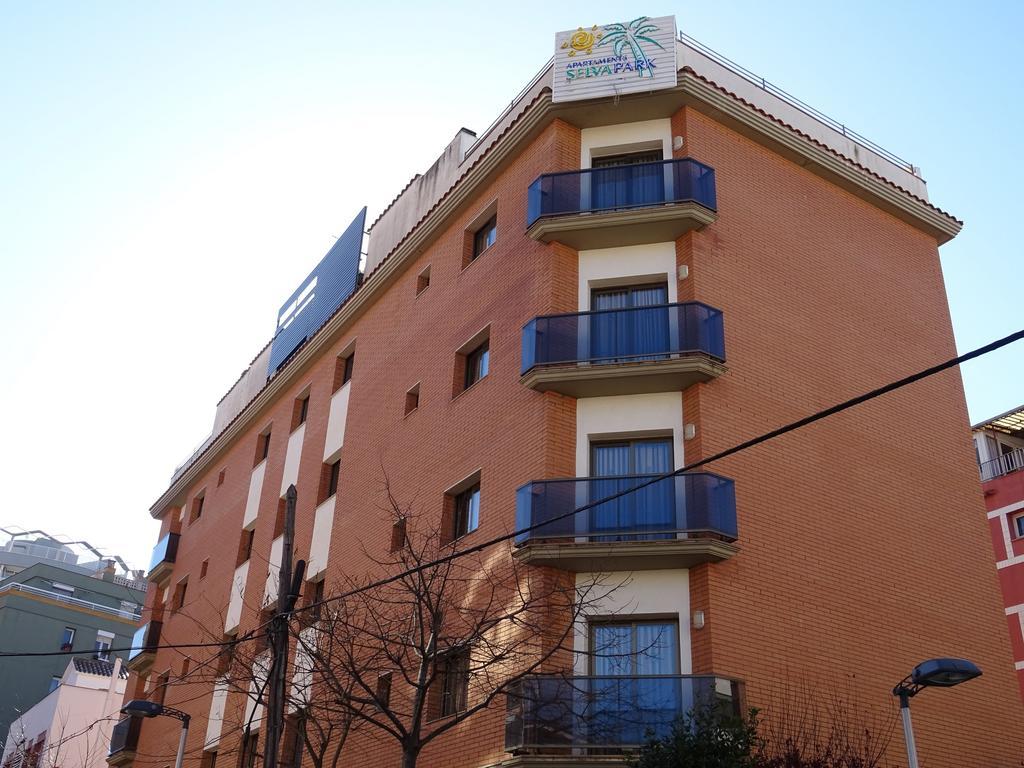 Apartamentos Selvapark Lloret de Mar Esterno foto
