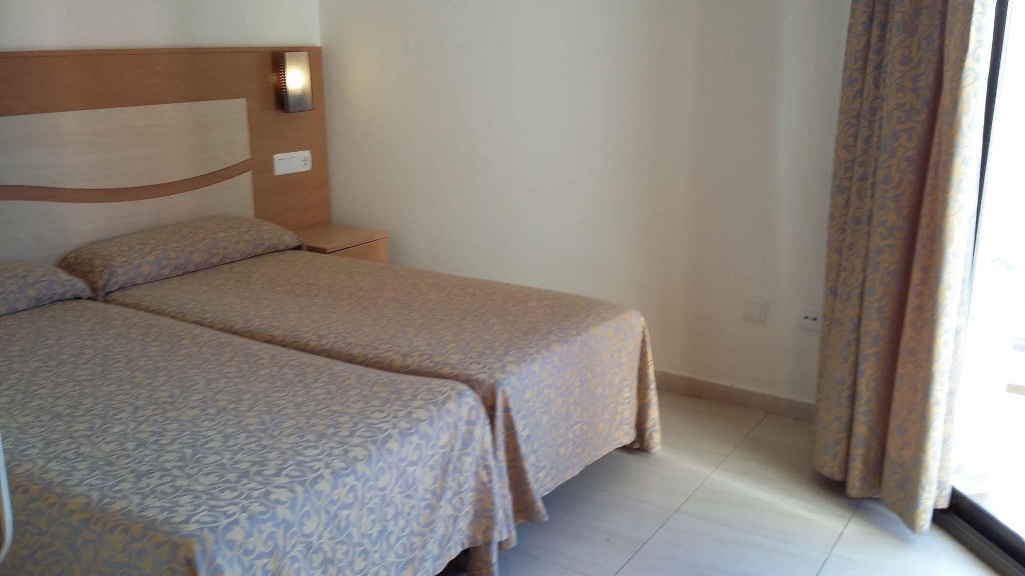 Apartamentos Selvapark Lloret de Mar Esterno foto