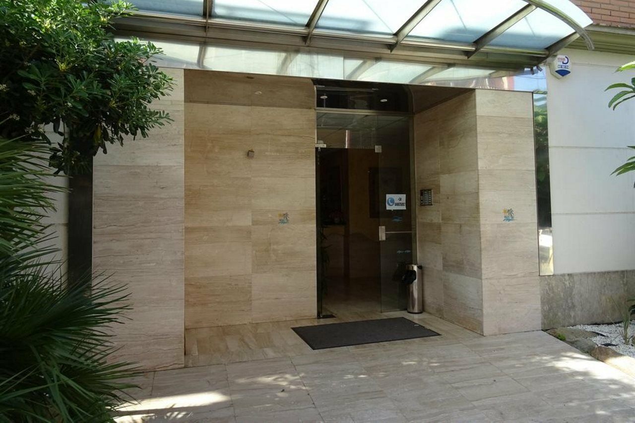 Apartamentos Selvapark Lloret de Mar Esterno foto