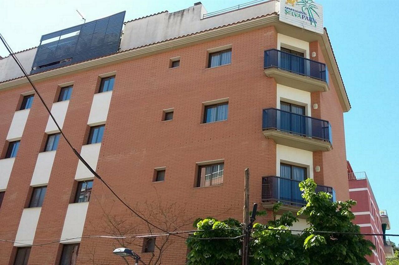 Apartamentos Selvapark Lloret de Mar Esterno foto